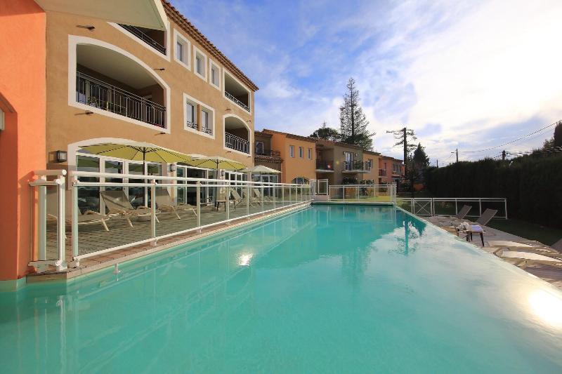 Privilège Appart-Hôtel Domaine De Mai - parking gratuit Mougins Extérieur photo