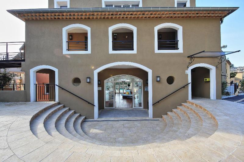 Privilège Appart-Hôtel Domaine De Mai - parking gratuit Mougins Extérieur photo